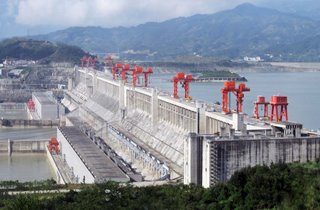 Largest-Hydroelectric-Dam-on-Each-Continent_Asia